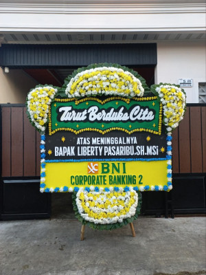 Papan Bunga Duka di Catuharjo