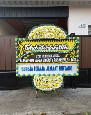 Papan Bunga Duka di Catuharjo